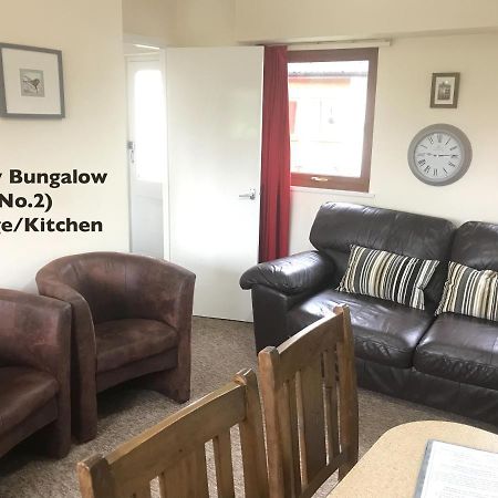 Court Farm Holiday Bungalows Ltd Вотчет Екстер'єр фото