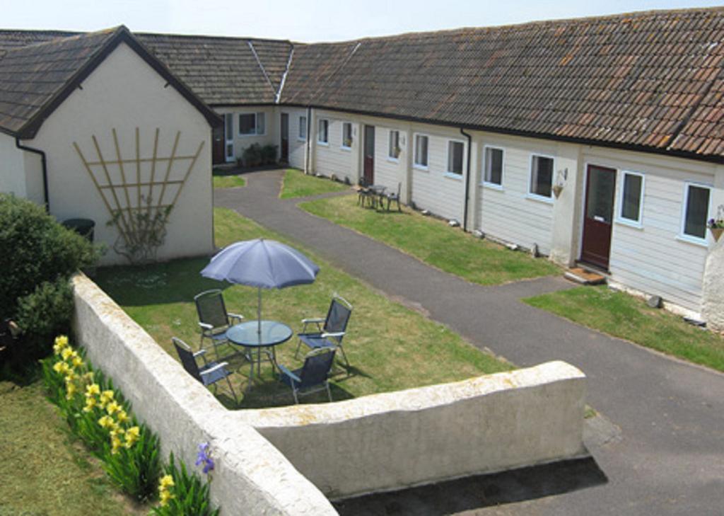 Court Farm Holiday Bungalows Ltd Вотчет Екстер'єр фото